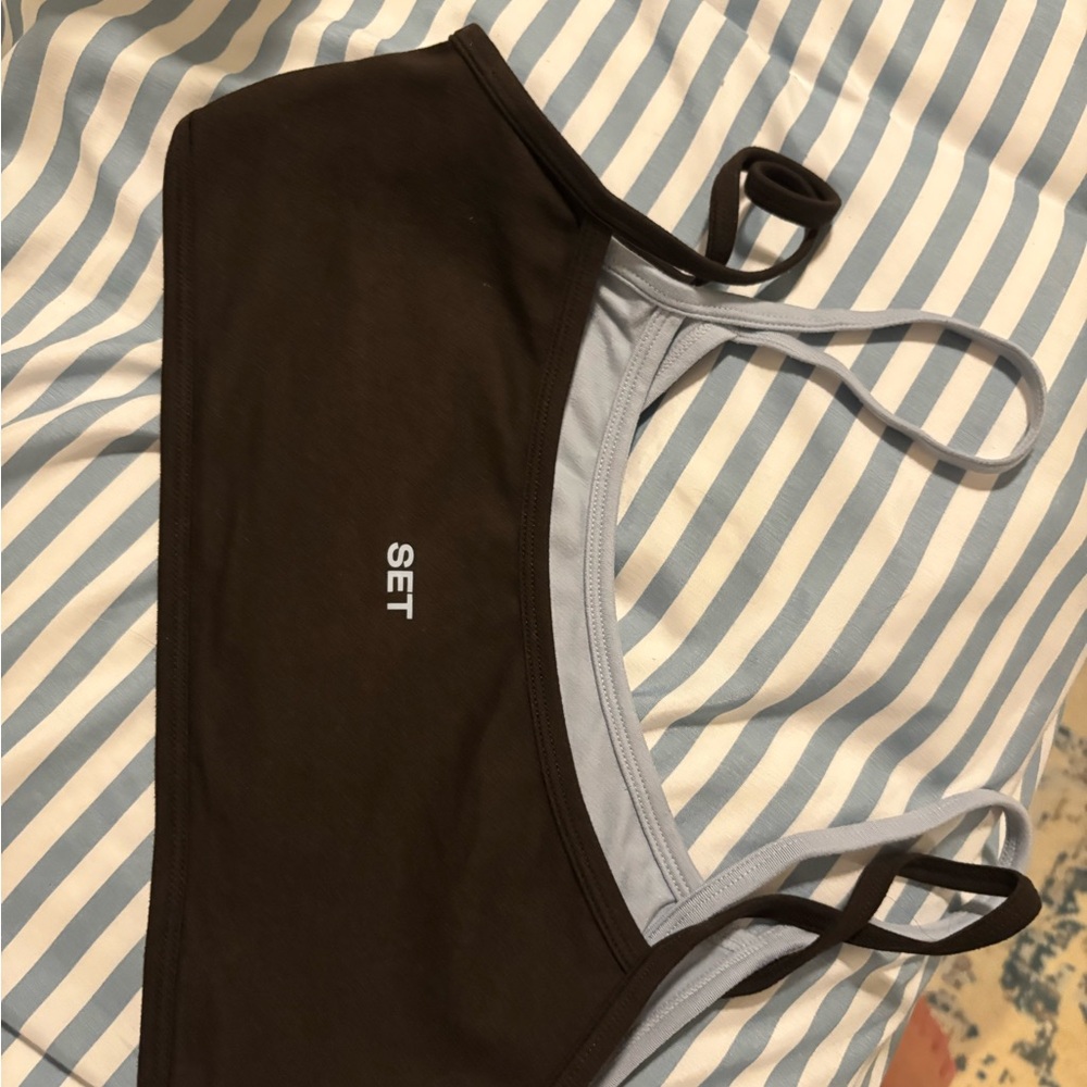 SET Active Black and Light Blue Sports Bra and Leggings